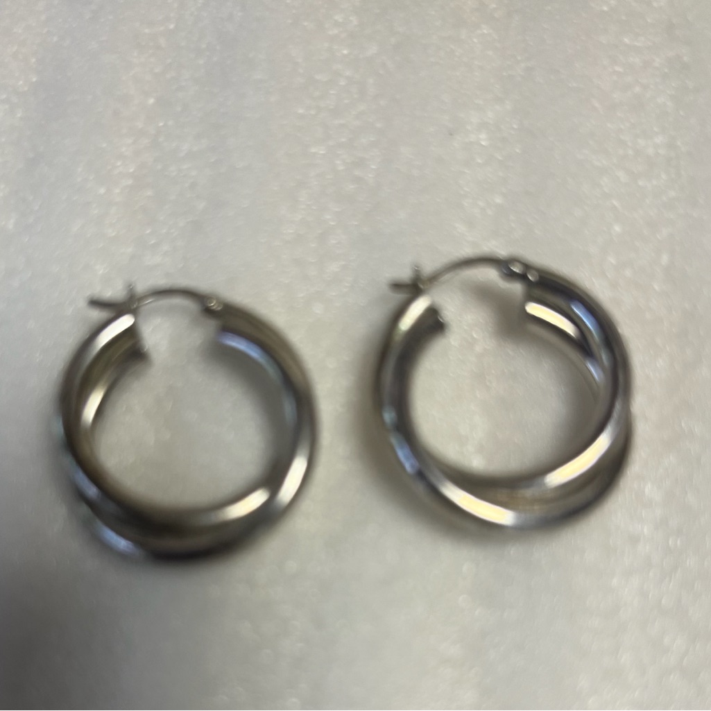 Elegant Sterling Silver Hoop Earrings 925 43$